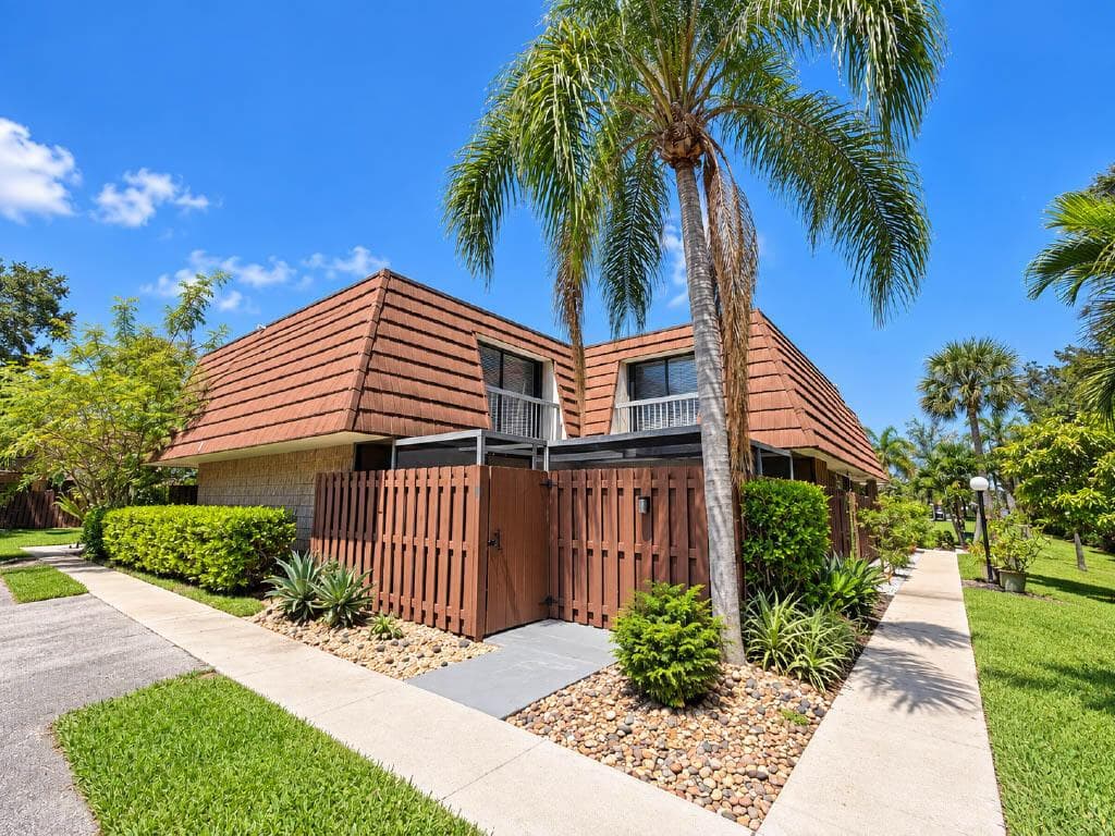 825 CENTER Street # 5A, Jupiter FL 33458