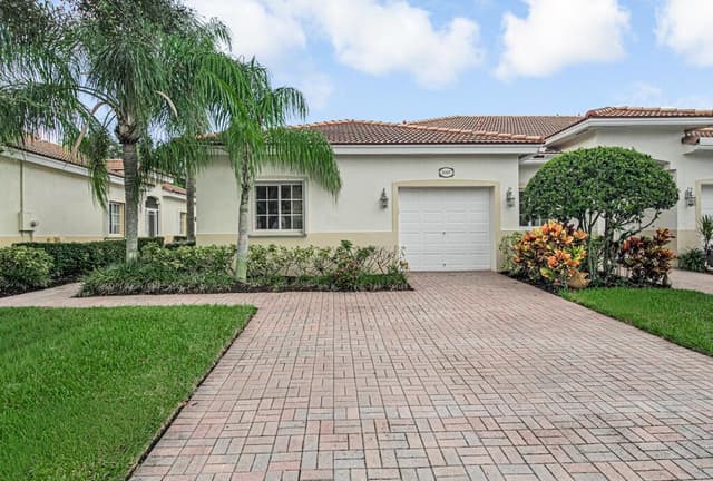 2327 WINDJAMMER Way, West Palm Beach FL 33411 - West Palm Beach, FL - Photo 2