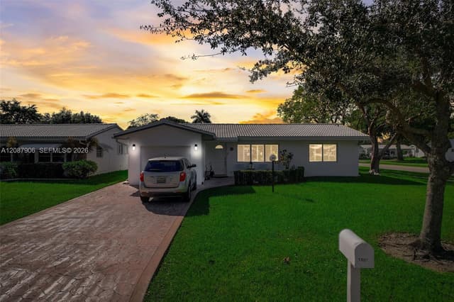 1651 NW 85th Ave, Plantation FL 33322 - Plantation, FL - Photo 2