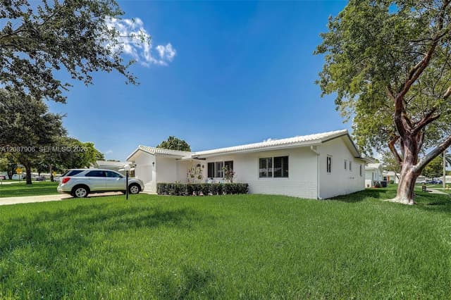 1651 NW 85th Ave, Plantation FL 33322 - Plantation, FL - Photo 4