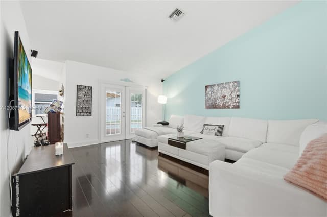 5346 NW 99th Way, Coral Springs FL 33076 - Coral Springs, FL - Photo 4