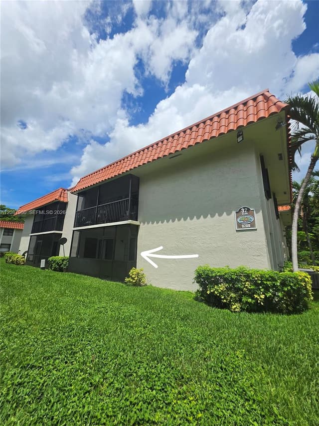 9708 Hammocks Blvd # 32, Miami FL 33196 - Miami, FL - Photo 2