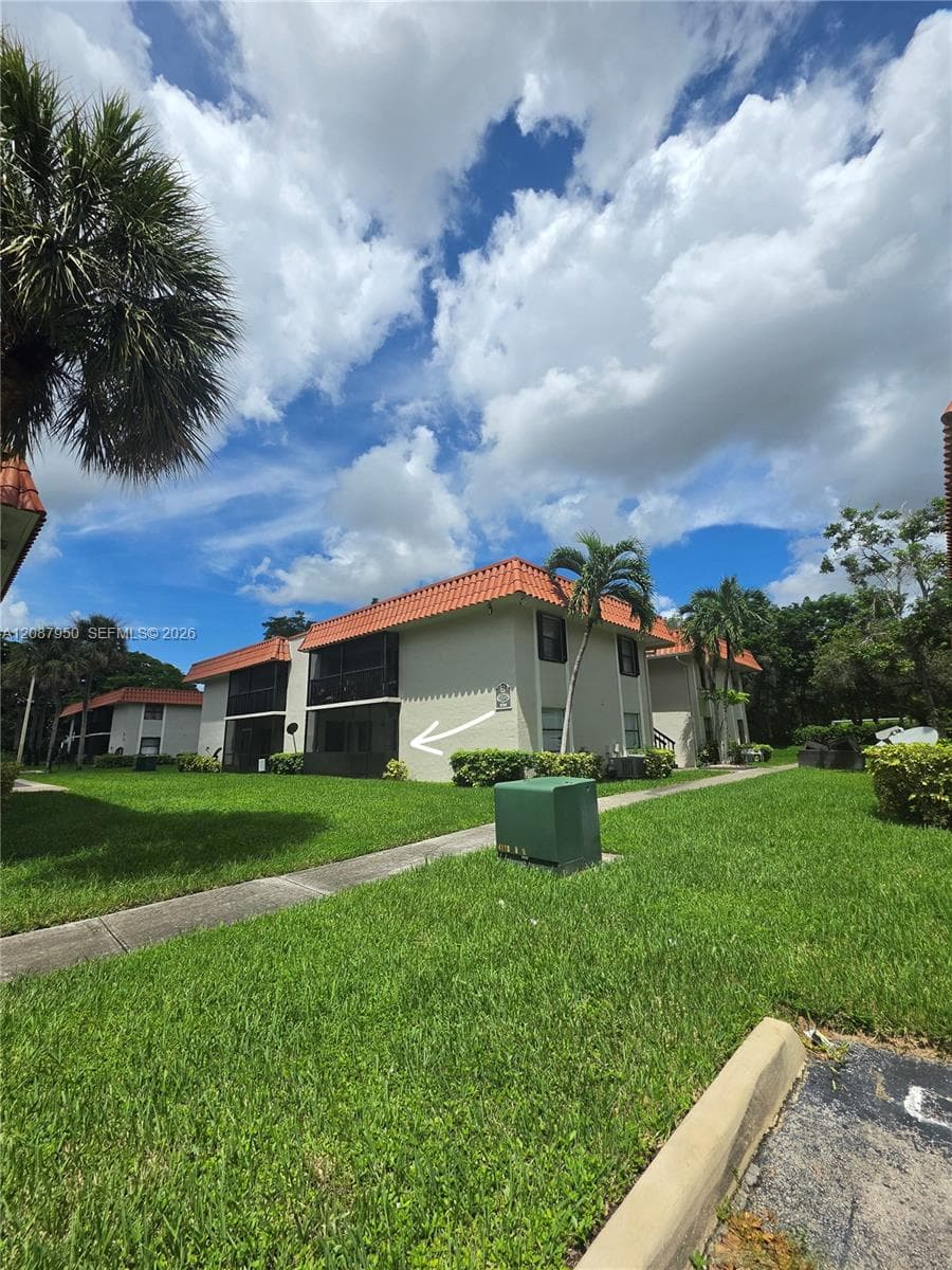 9708 Hammocks Blvd # 32, Miami FL 33196 - Miami, FL - Photo 1