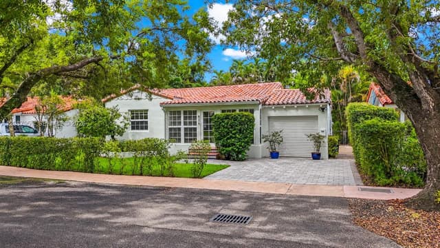 836 Alberca St, Coral Gables FL 33134 - Coral Gables, FL - Photo 2