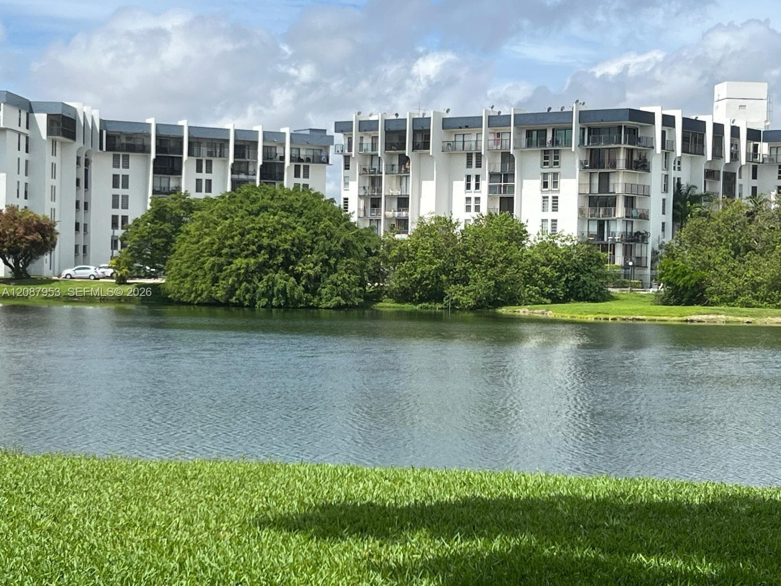 9682 Fontainebleau Blvd # 207, Miami FL 33172 - Miami, FL - Photo 1
