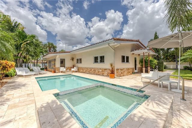 2726 NE 25TH Place, Fort Lauderdale FL 33305 - Fort Lauderdale, FL - Photo 7