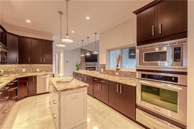 2726 NE 25TH Place, Fort Lauderdale FL 33305 - Fort Lauderdale, FL - Photo 5