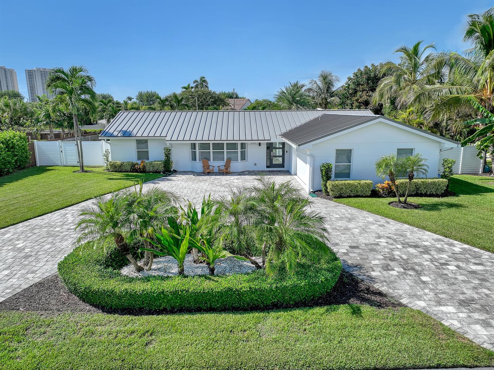 1191 BIMINI Lane, Singer Island FL 33404