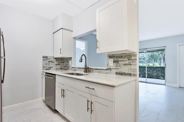 6313 CHASEWOOD Drive # B, Jupiter FL 33458 - Jupiter, FL - Photo 4