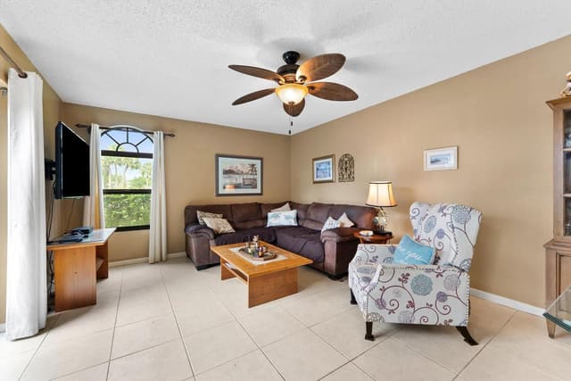 4240 Village Drive # D, Delray Beach FL 33445 - Delray Beach, FL - Photo 6