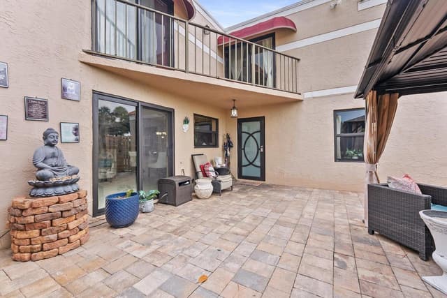 4240 Village Drive # D, Delray Beach FL 33445 - Delray Beach, FL - Photo 4
