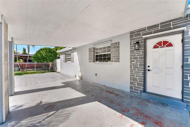 730 N 64th Ave, Hollywood FL 33024 - Hollywood, FL - Photo 5