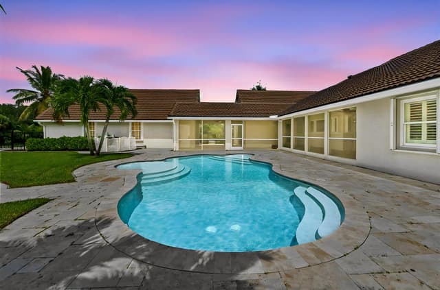 5703 Lago Del Sol Drive, Lake Worth FL 33449 - Lake Worth, FL - Photo 3
