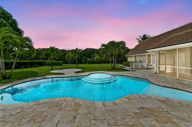 5703 Lago Del Sol Drive, Lake Worth FL 33449 - Lake Worth, FL - Photo 4