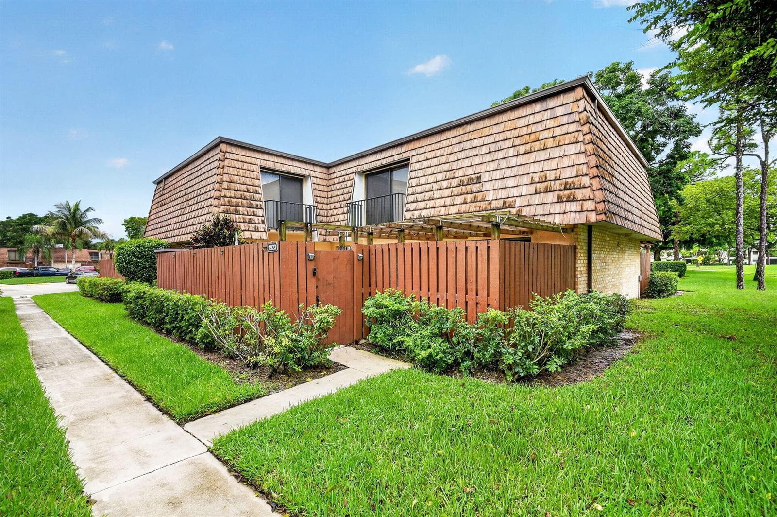 1923 19th Lane, FL 33463 - Photo 1