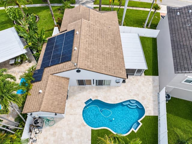 17542 NW 12th St, Pembroke Pines FL 33029 - Pembroke Pines, FL - Photo 5