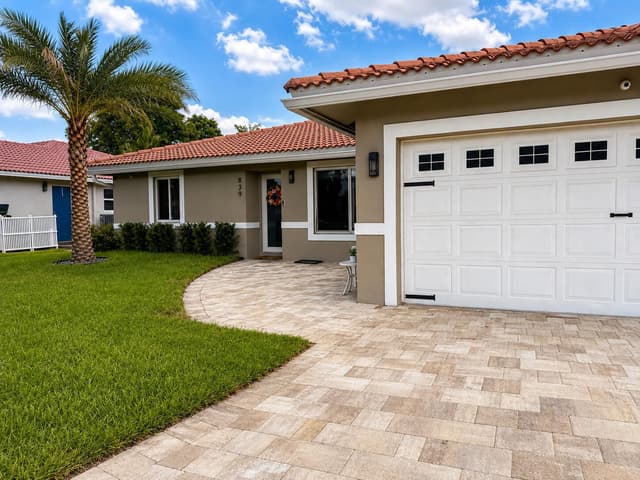 839 NW 107TH Lane, Coral Springs FL 33071 - Coral Springs, FL - Photo 2