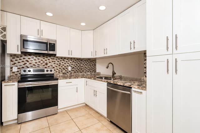 4755 NW 30th St, Coconut Creek FL 33063 - Coconut Creek, FL - Photo 5