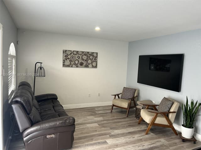 18859 NW 86th Ave # 3305, Hialeah FL 33015 - Hialeah, FL - Photo 5