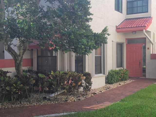 7852 Lexington Club Boulevard # B, Delray Beach FL 33446 - Delray Beach, FL - Photo 4