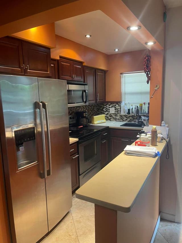 1700 Cleveland Street Apt 204, Hollywood FL 33020 - Hollywood, FL - Photo 3