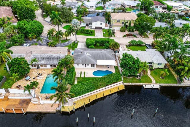 638 Shore Drive, Boynton Beach FL 33435 - Boynton Beach, FL - Photo 2