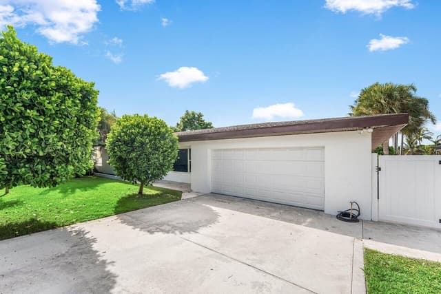 638 Shore Drive, Boynton Beach FL 33435 - Boynton Beach, FL - Photo 7