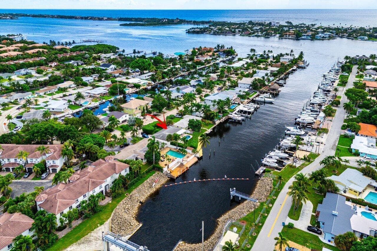 638 Shore Drive, Boynton Beach FL 33435 - Boynton Beach, FL - Photo 1