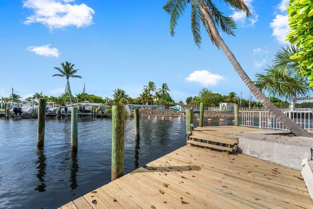 638 Shore Drive, Boynton Beach FL 33435 - Boynton Beach, FL - Photo 4