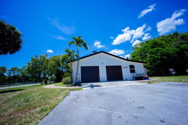 9435 EL PASO Drive, Lake Worth FL 33467 - Lake Worth, FL - Photo 6