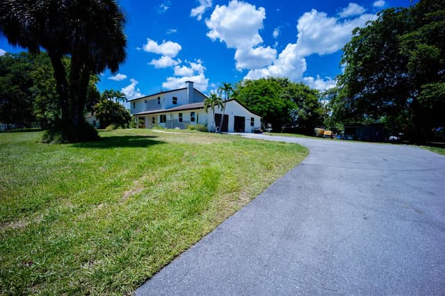 9435 EL PASO Drive, Lake Worth FL 33467 - Lake Worth, FL - Photo 5