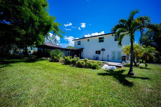 9435 EL PASO Drive, Lake Worth FL 33467 - Lake Worth, FL - Photo 4
