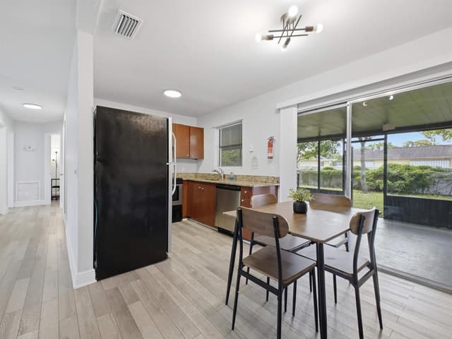 4862 Andros Drive, West Palm Beach FL 33407 - West Palm Beach, FL - Photo 5