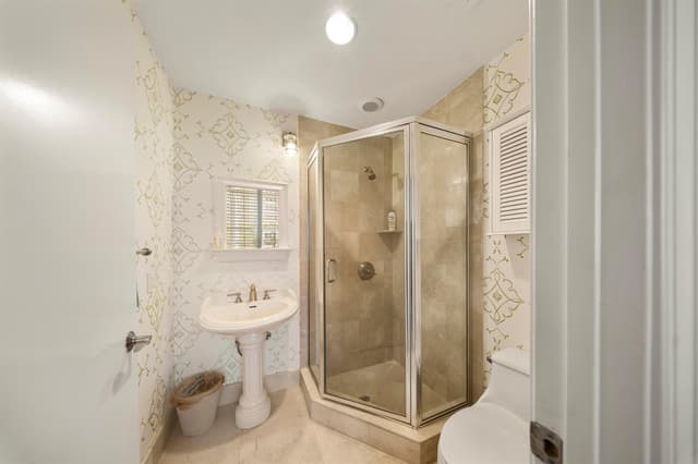 701 SE 21ST Avenue # 302, Deerfield Beach FL 33441 - Deerfield Beach, FL - Photo 3