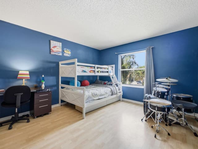 5655 LA QUINTA Court, Lake Worth FL 33463 - Lake Worth, FL - Photo 2