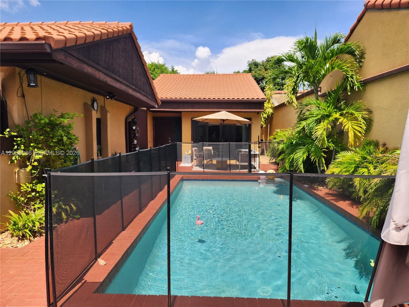 1085 NE 203rd Ln, Miami FL 33179 - Miami, FL - Photo 1