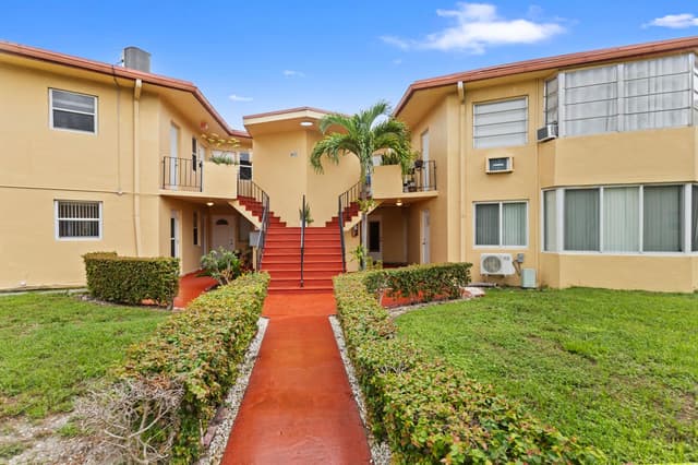 18630 NE 18TH Avenue # 134, Miami FL 33179 - Miami, FL - Photo 2