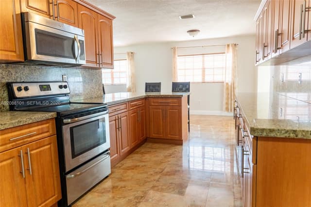 11601 SW 183rd St, Miami FL 33157 - Miami, FL - Photo 7