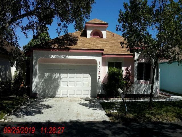 1322 E GLEN OAK Road, North Lauderdale FL 33068 - North Lauderdale, FL - Photo 1
