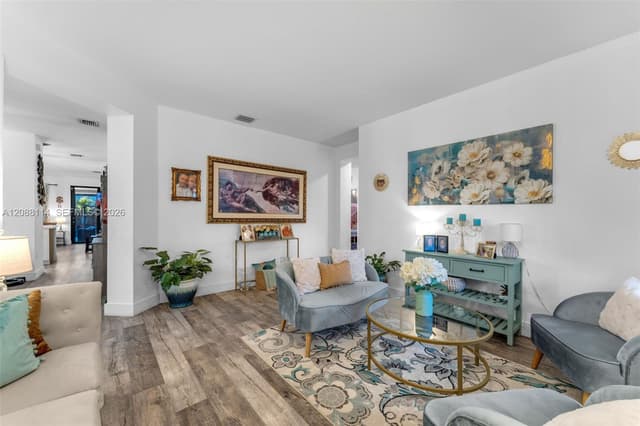 2484 SE 2nd St, Homestead FL 33033 - Homestead, FL - Photo 4