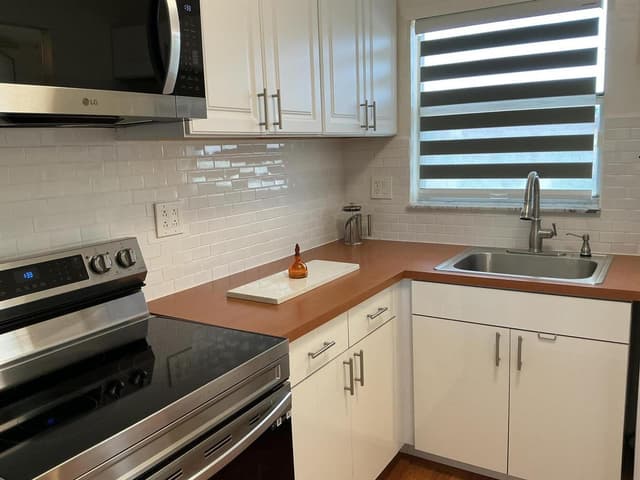 2720 N Pine Island Road # 305, Sunrise FL 33322 - Sunrise, FL - Photo 3