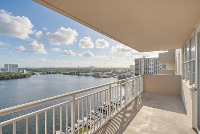 250 174TH Street # 1719, Sunny Isles Beach FL 33160 - Sunny Isles Beach, FL - Photo 3