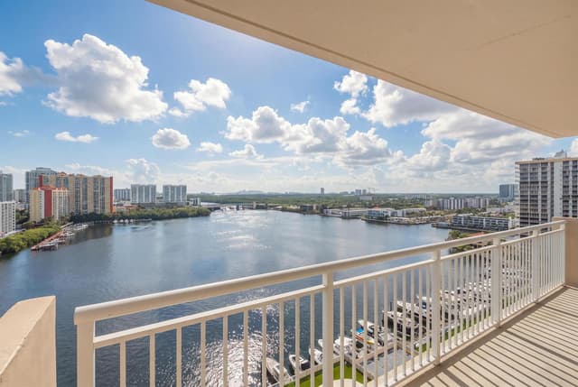 250 174TH Street # 1719, Sunny Isles Beach FL 33160 - Sunny Isles Beach, FL - Photo 4