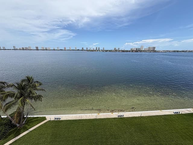 401 Lake Shore Drive # 802, Lake Park FL 33403 - Lake Park, FL - Photo 3