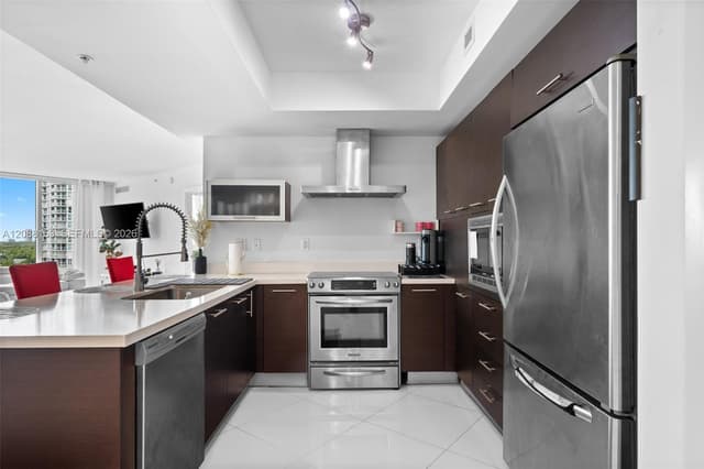 150 Sunny Isles Blvd # 1004, Sunny Isles Beach FL 33160 - Sunny Isles Beach, FL - Photo 4