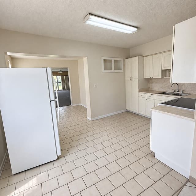 915 RUTLAND Street, Opa-Locka FL 33054 - Opa-Locka, FL - Photo 5