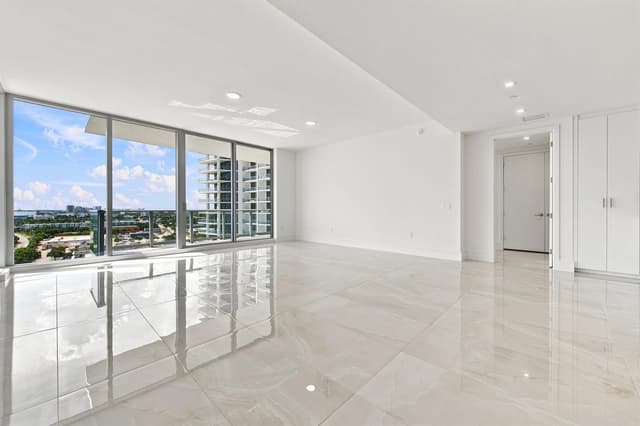 220 Lake Shore Drive # 1407, Lake Park FL 33403 - Lake Park, FL - Photo 6