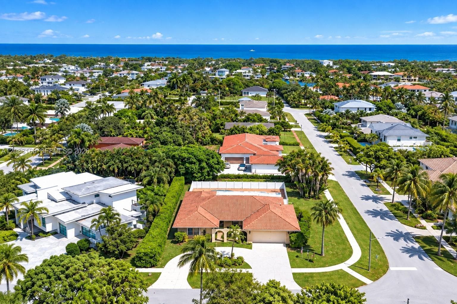 820 NE 4th Ave, Boca Raton FL 33432 - Boca Raton, FL - Photo 1