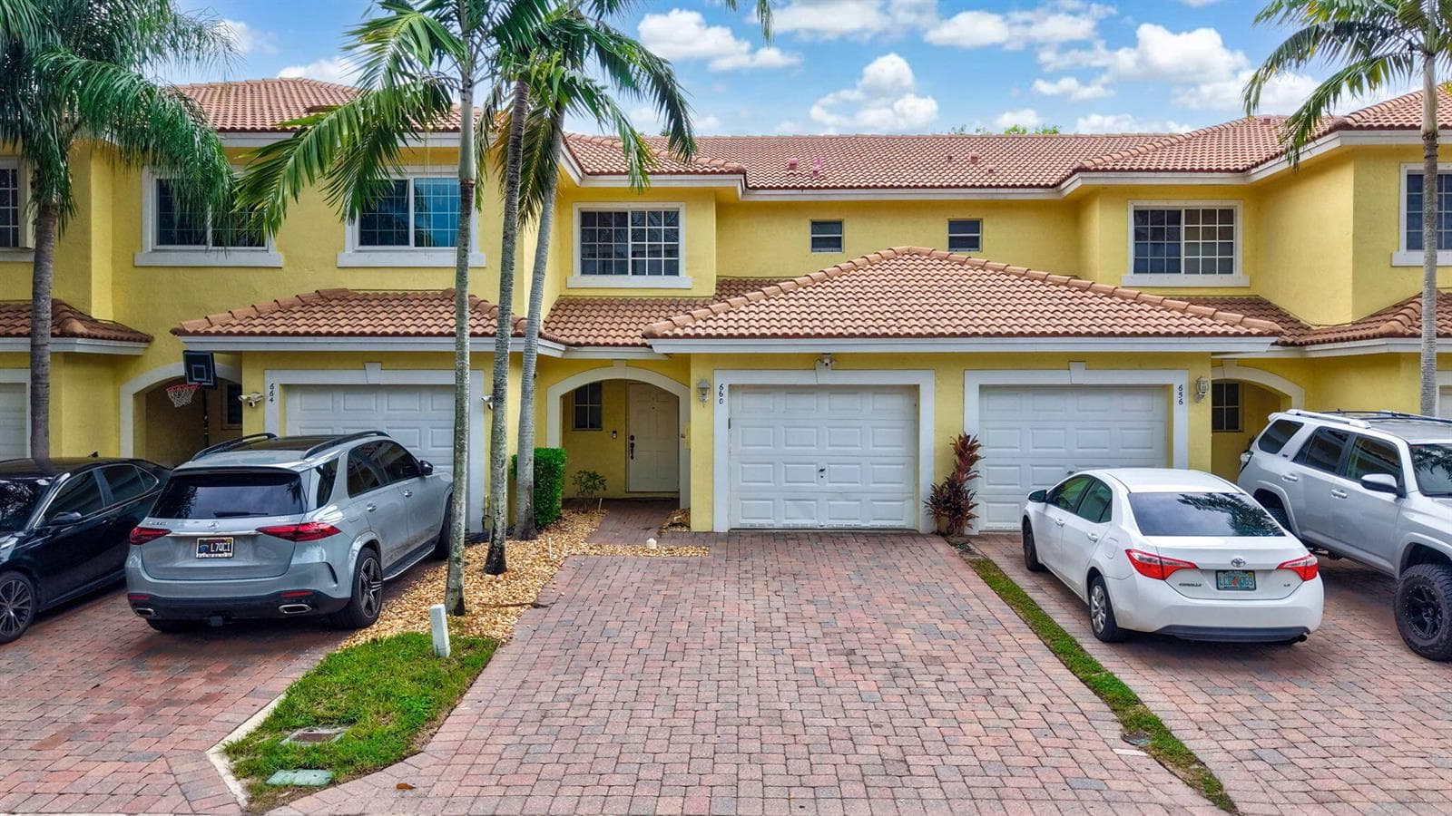 660 Imperial Lake Road, West Palm Beach FL 33413 - West Palm Beach, FL - Photo 1