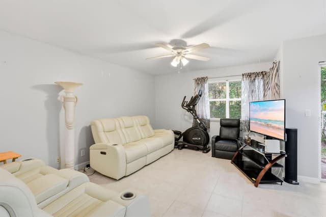 660 Imperial Lake Road, West Palm Beach FL 33413 - West Palm Beach, FL - Photo 5